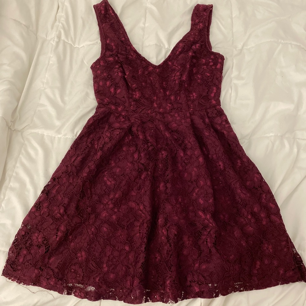Forever 21 red lace dress V back